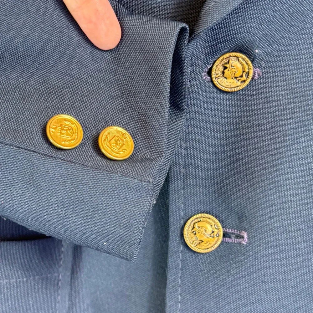 Vintage Blazer 8/10 Kids Navy Blue Textured Gold Crest Buttons Preppy Ivy Twee